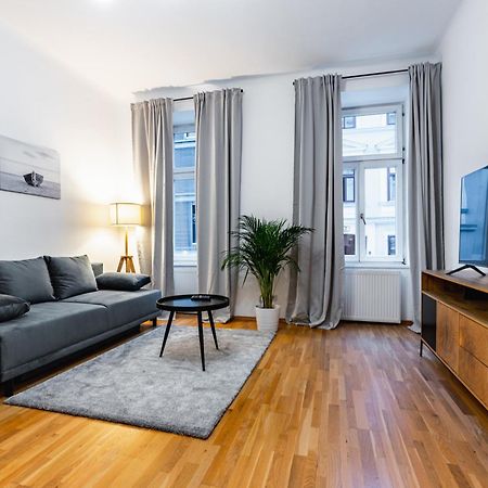 Spacious 3-Room Apt. 15 Min To The City Center Viena Exterior foto