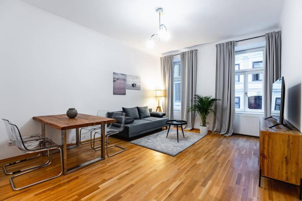 Spacious 3-Room Apt. 15 Min To The City Center Viena Exterior foto