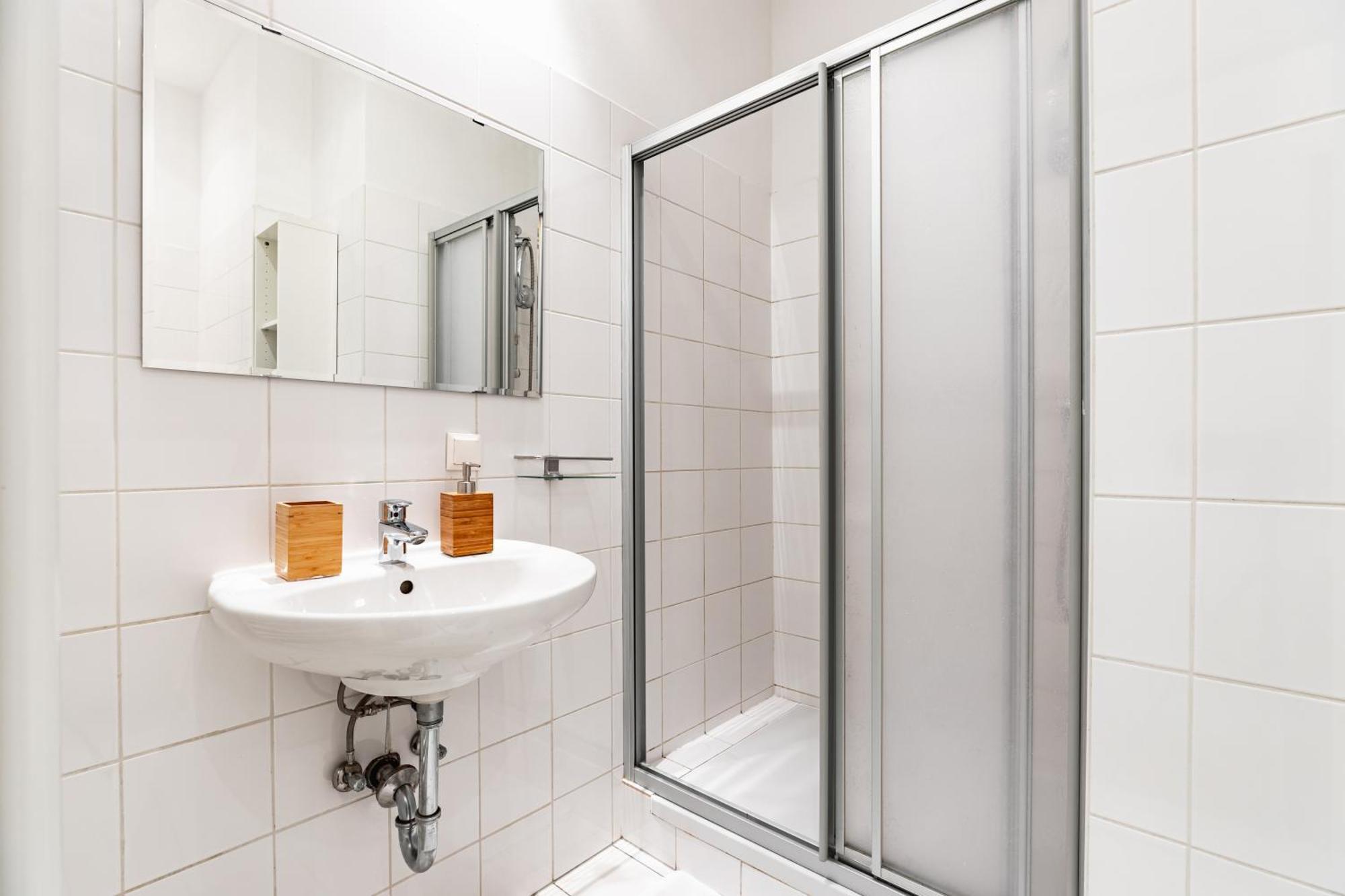 Spacious 3-Room Apt. 15 Min To The City Center Viena Exterior foto